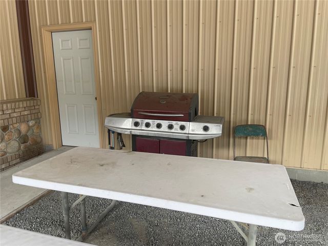 37855 Skyview Court N, Creston, WA 99147