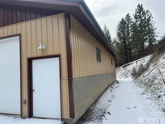 37855 Skyview Court N, Creston, WA 99147