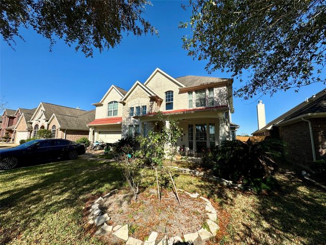 3419 Village Pond Lane, Fresno, TX 77545