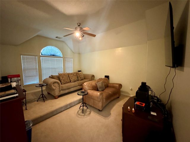 3419 Village Pond Lane, Fresno, TX 77545