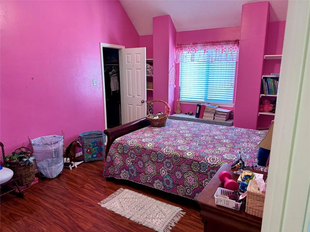 3419 Village Pond Lane, Fresno, TX 77545