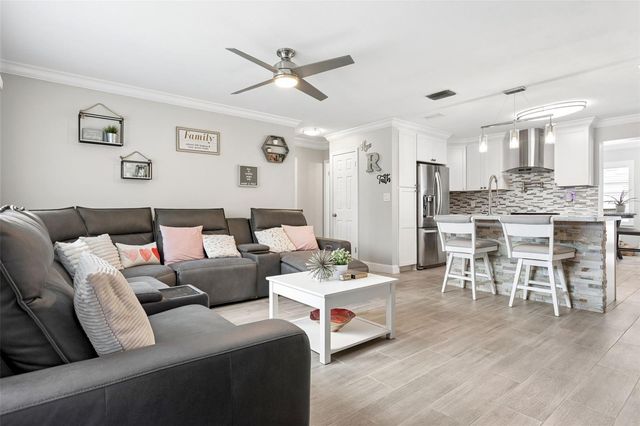 5780 86TH AVENUE N, Pinellas Park, FL 33782