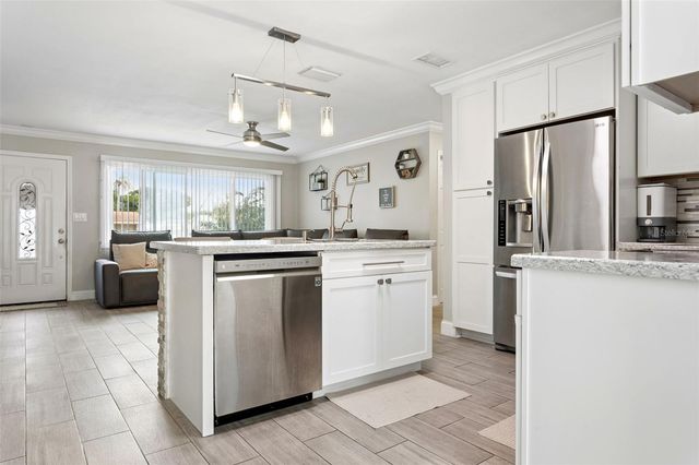 5780 86TH AVENUE N, Pinellas Park, FL 33782