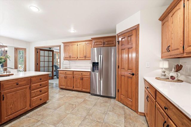 3673 POWDERHORN LANE, Suamico, WI 54173