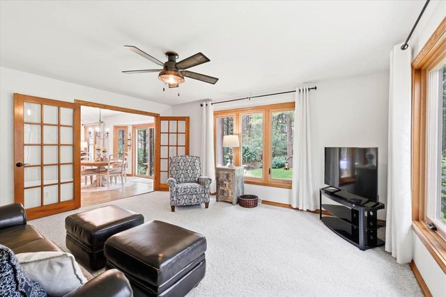 3673 POWDERHORN LANE, Suamico, WI 54173