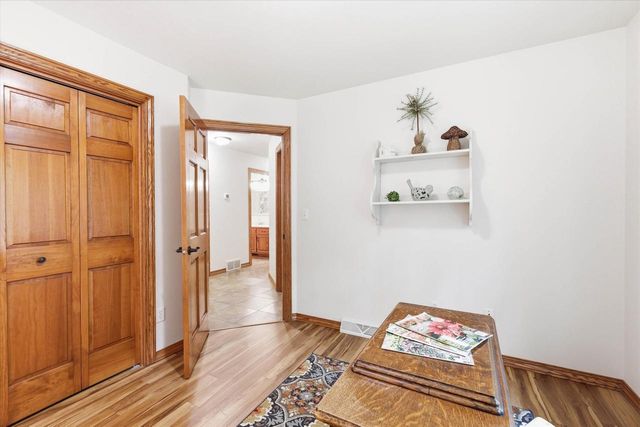 3673 POWDERHORN LANE, Suamico, WI 54173