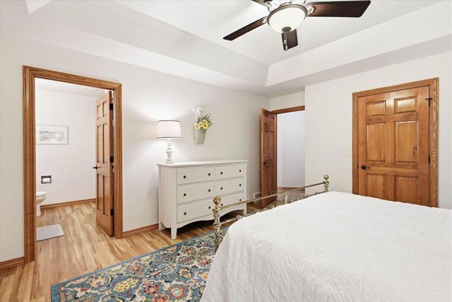 3673 POWDERHORN LANE, Suamico, WI 54173
