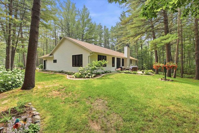 3673 POWDERHORN LANE, Suamico, WI 54173