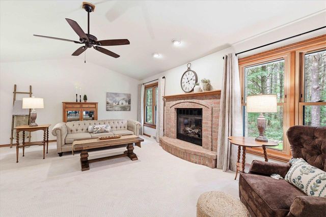 3673 POWDERHORN LANE, Suamico, WI 54173