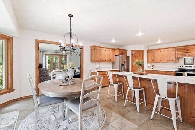 3673 POWDERHORN LANE, Suamico, WI 54173