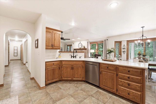3673 POWDERHORN LANE, Suamico, WI 54173