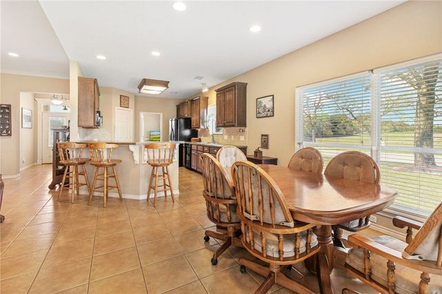 129 Lakeland Drive S, Hilltop Lakes, TX 77871