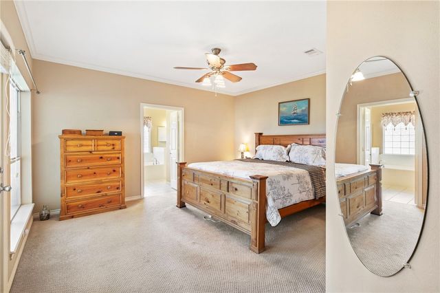 129 Lakeland Drive S, Hilltop Lakes, TX 77871