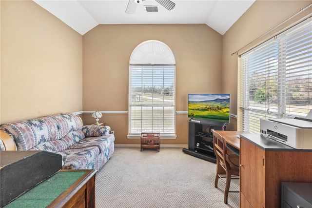 129 Lakeland Drive S, Hilltop Lakes, TX 77871