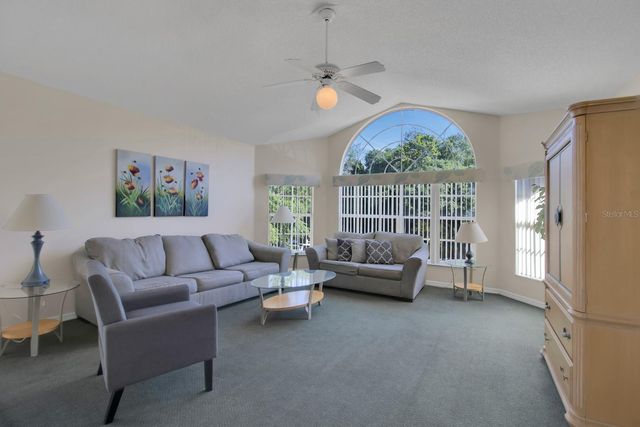 2018 ROYAL BAY BOULEVARD 108, Kissimmee, FL 34746