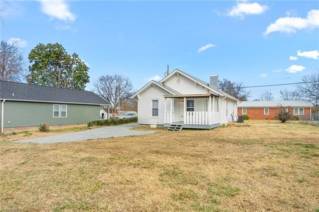 406 Sullivan Street, Thomasville, NC 27360