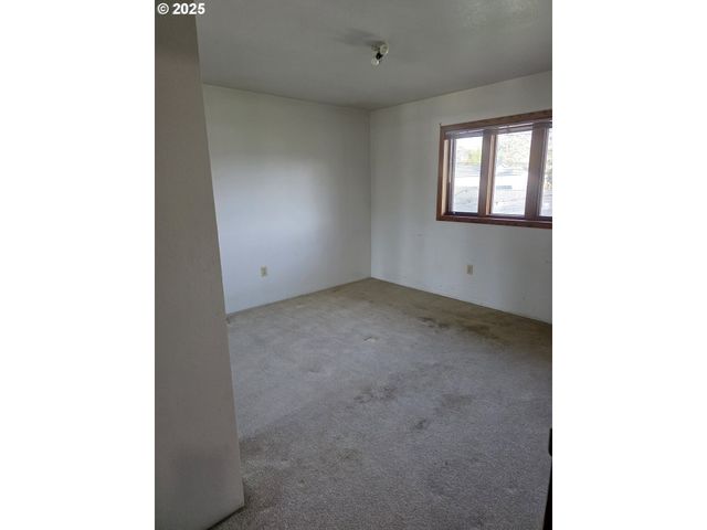 291 Se SHIGLEY St, Winston, OR 97496