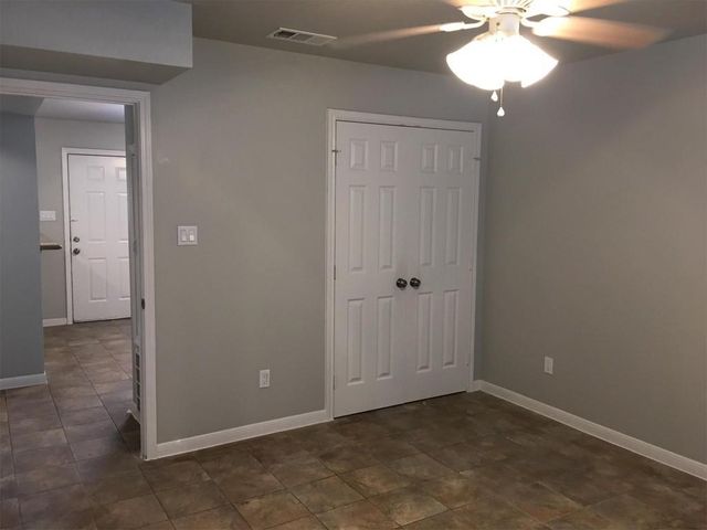 2801 Carrolton 5, Houston, TX 77023