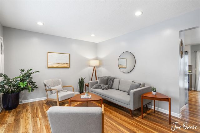 5760 Ivanrest Avenue, Wyoming, MI 49418