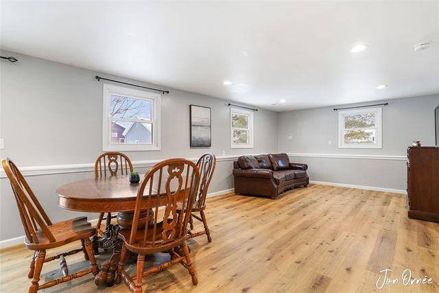 5760 Ivanrest Avenue, Wyoming, MI 49418