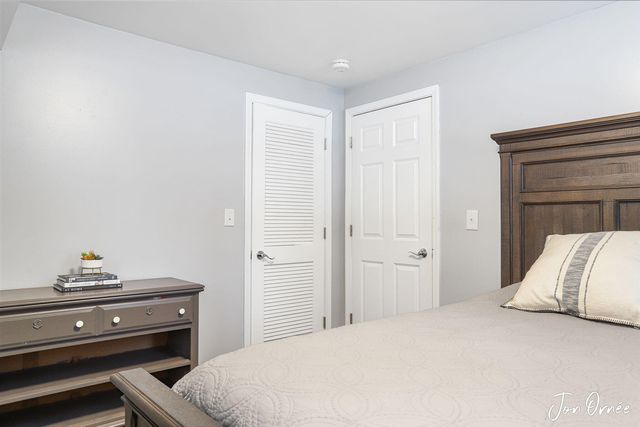 5760 Ivanrest Avenue, Wyoming, MI 49418