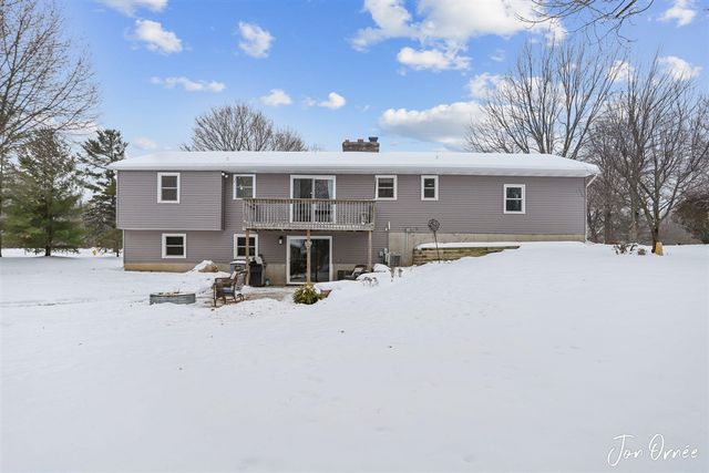 5760 Ivanrest Avenue, Wyoming, MI 49418