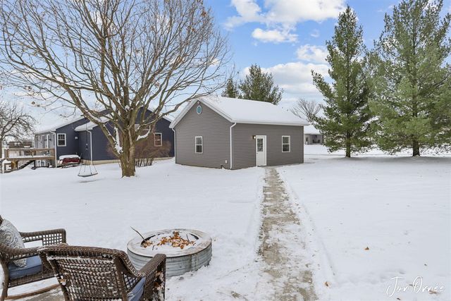 5760 Ivanrest Avenue, Wyoming, MI 49418