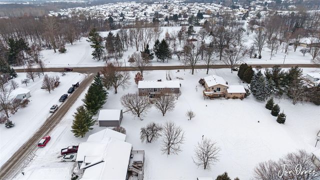 5760 Ivanrest Avenue, Wyoming, MI 49418