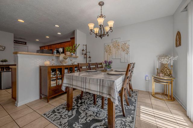 2492 Mulundy Way, Lexington, KY 40511