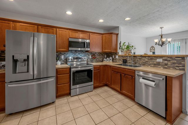 2492 Mulundy Way, Lexington, KY 40511
