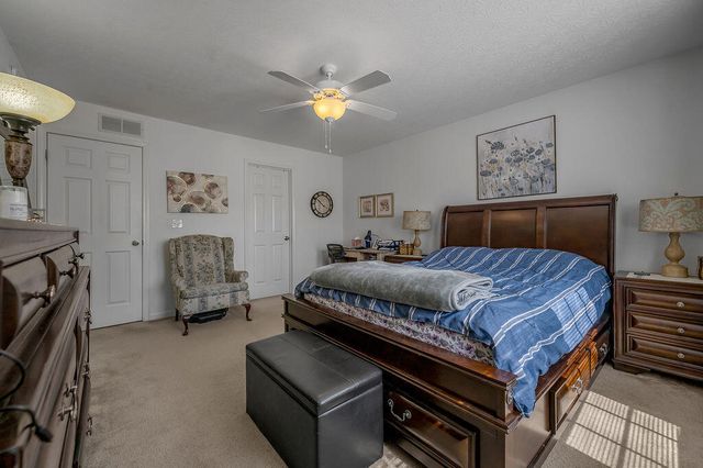 2492 Mulundy Way, Lexington, KY 40511
