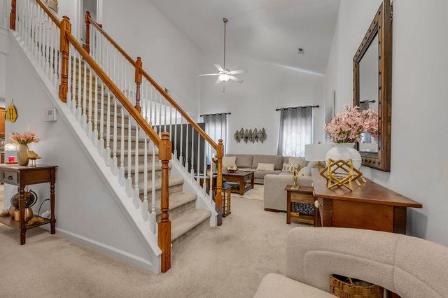 2492 Mulundy Way, Lexington, KY 40511