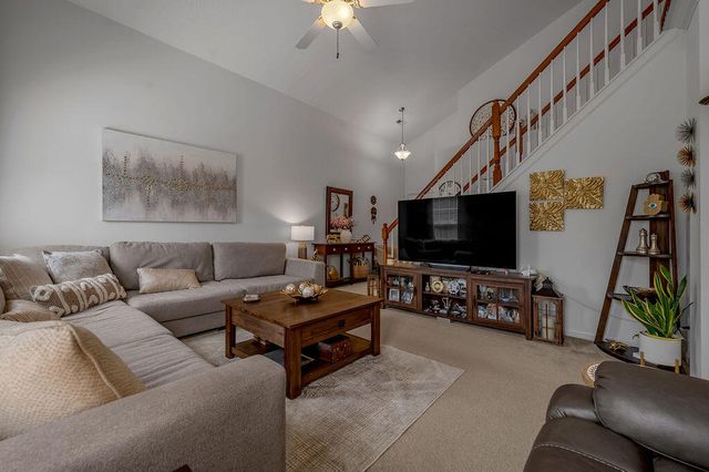 2492 Mulundy Way, Lexington, KY 40511