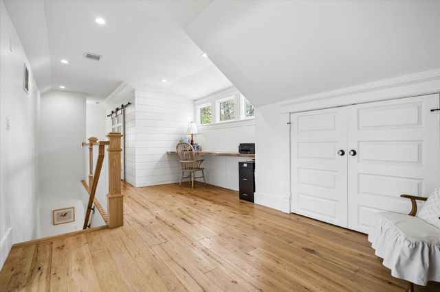 221 E 12th Street, Houston, TX 77008