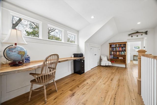 221 E 12th Street, Houston, TX 77008