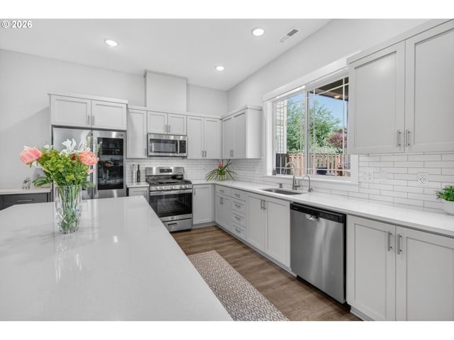 16537 Sw SUNSHINE COAST St, Portland, OR 97224