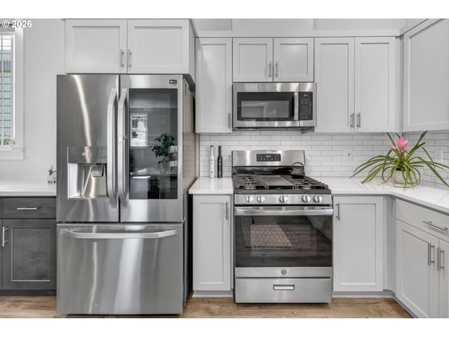 16537 Sw SUNSHINE COAST St, Portland, OR 97224