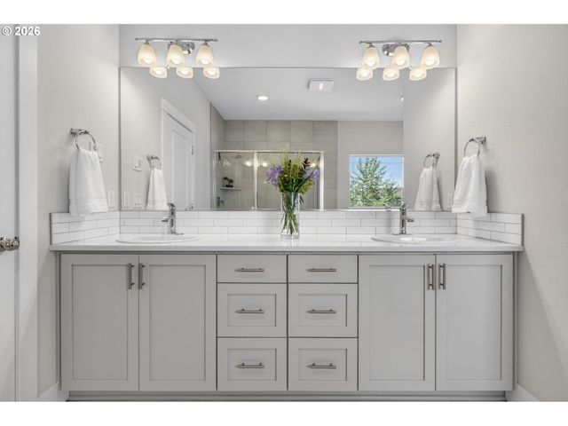 16537 Sw SUNSHINE COAST St, Portland, OR 97224