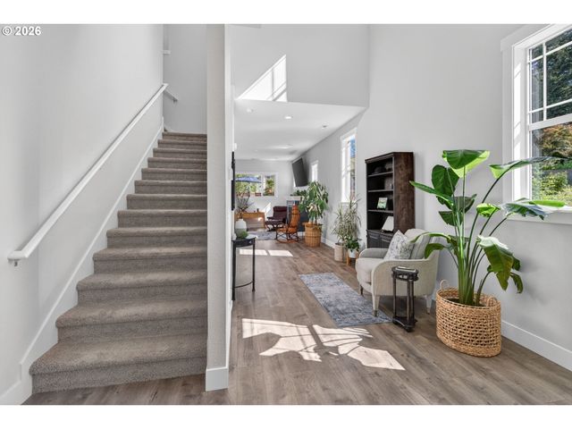 16537 Sw SUNSHINE COAST St, Portland, OR 97224
