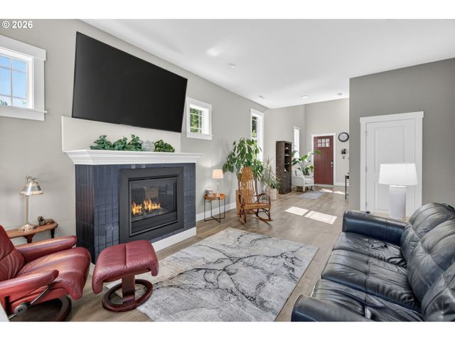 16537 Sw SUNSHINE COAST St, Portland, OR 97224