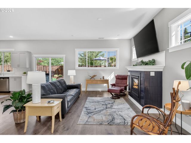 16537 Sw SUNSHINE COAST St, Portland, OR 97224