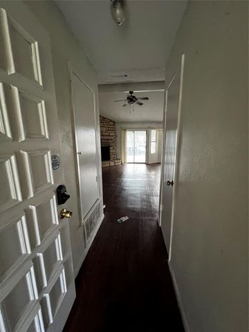 5507 Fence ROW, Austin, TX 78744