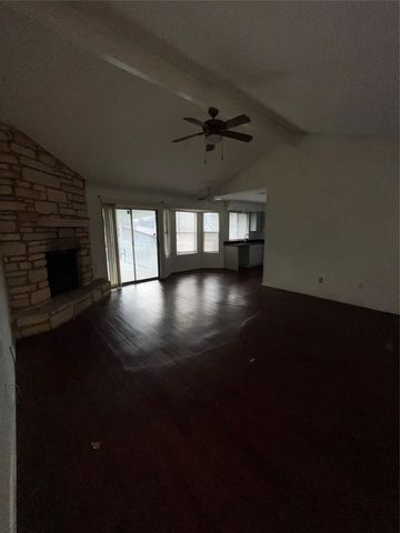 5507 Fence ROW, Austin, TX 78744