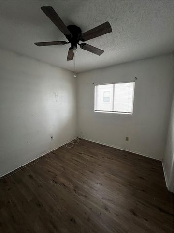 5507 Fence ROW, Austin, TX 78744
