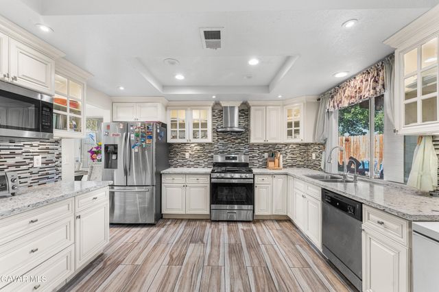 37704 49th Street, Palmdale, CA 93552