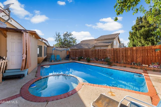 37704 49th Street, Palmdale, CA 93552