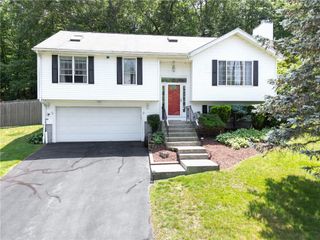 153 Grandview Avenue, Lincoln, RI 02865