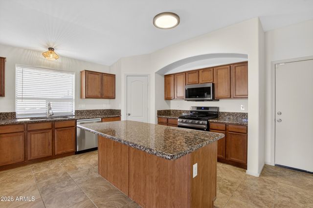 17662 W CHARTER OAK Road, Surprise, AZ 85388