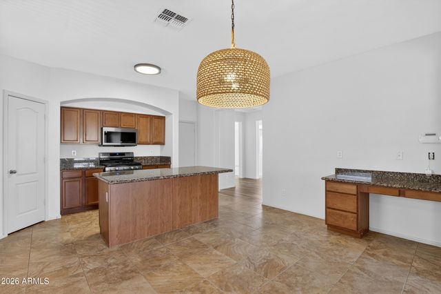 17662 W CHARTER OAK Road, Surprise, AZ 85388