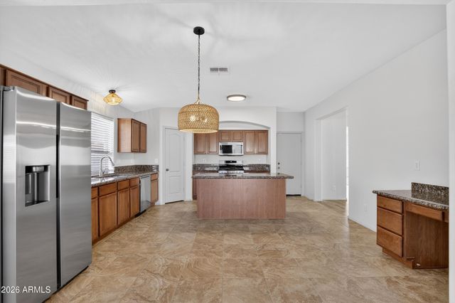 17662 W CHARTER OAK Road, Surprise, AZ 85388